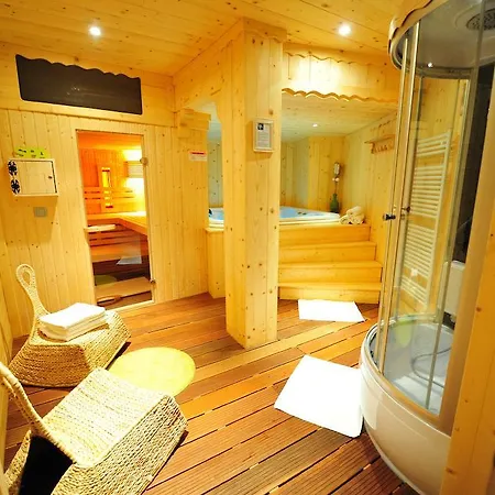 Apartment Le Saporta- Et Meubles De Tourisme Le Lioran