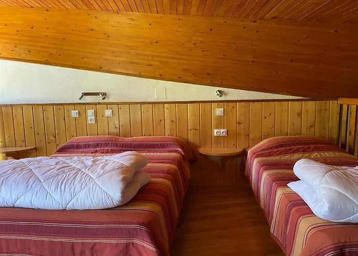 Le Saporta- Et Meubles De Tourisme *